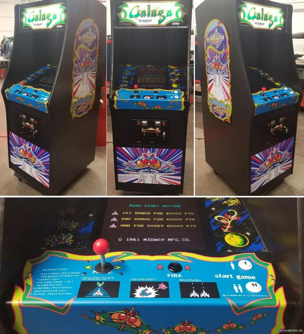 фото старого игрового автомата с Galaga в ретро-зале фото старого игрового автомата с Galaga в ретро-зале
